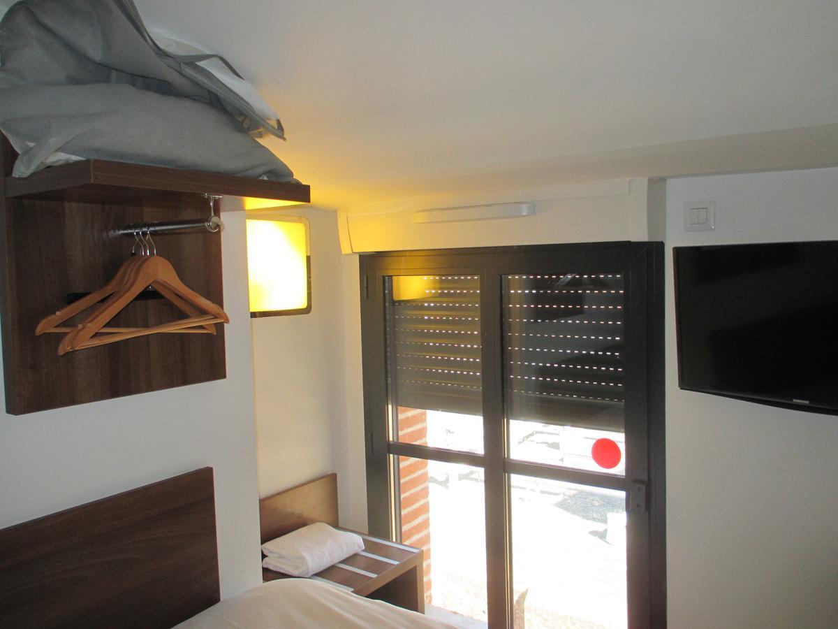 Hotel Le Pastel Тулуза Екстериор снимка