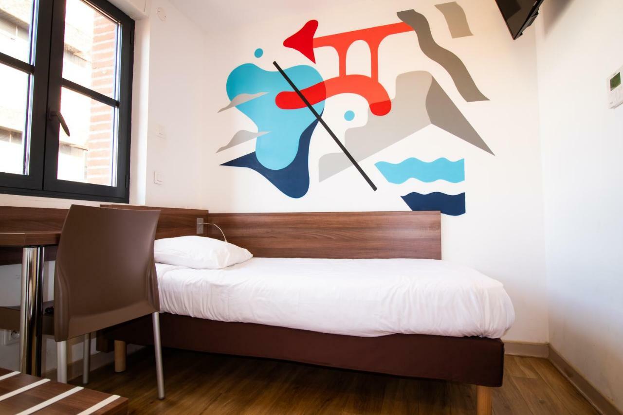 Hotel Le Pastel Тулуза Екстериор снимка