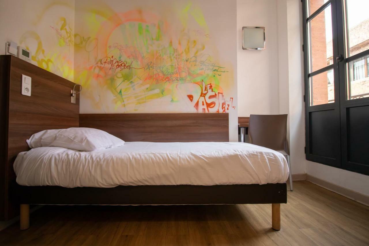 Hotel Le Pastel Тулуза Екстериор снимка