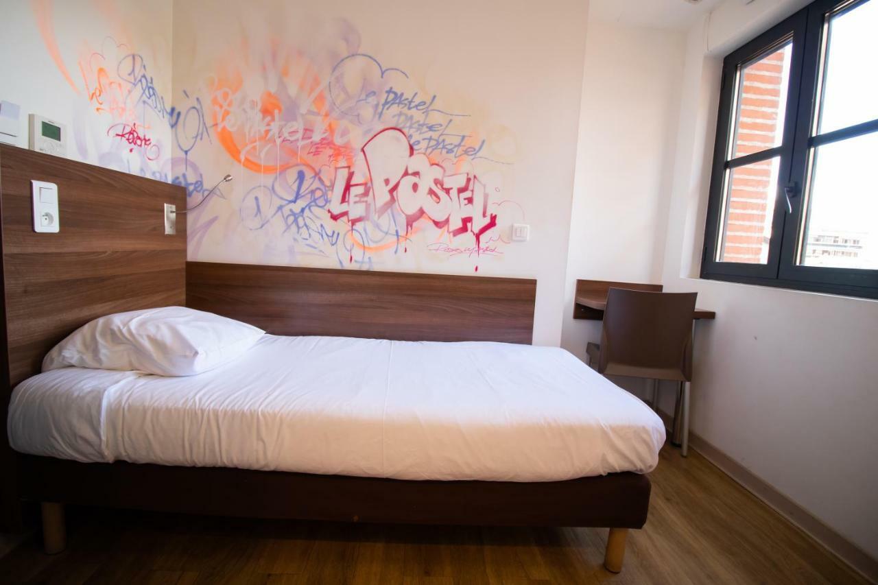 Hotel Le Pastel Тулуза Екстериор снимка